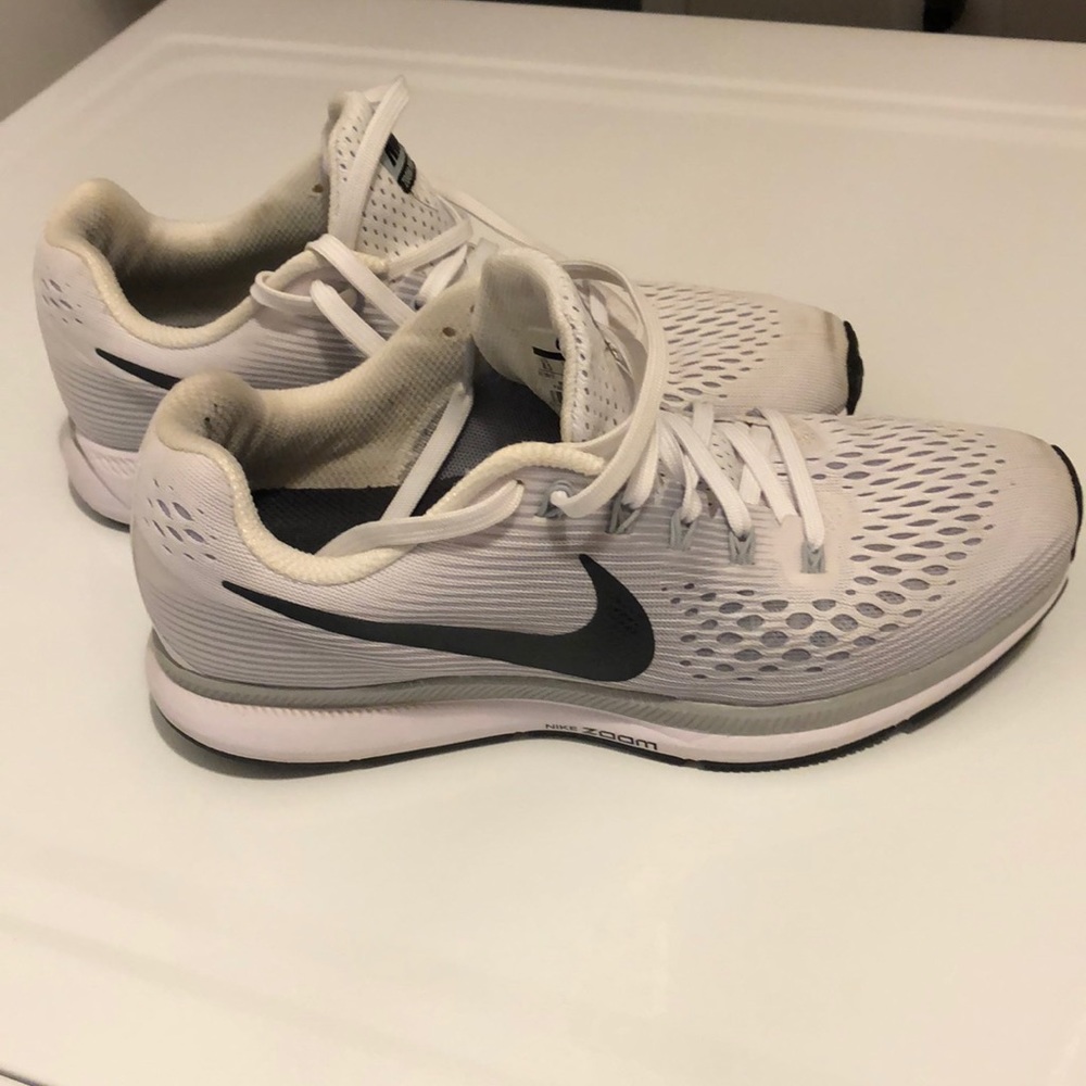 Nike Air Zoom Pegasus 34 Running Sneakers 8.5